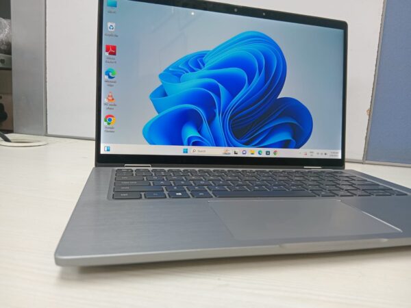 Dell Refurbished Latitude 7420 Touch - Image 3